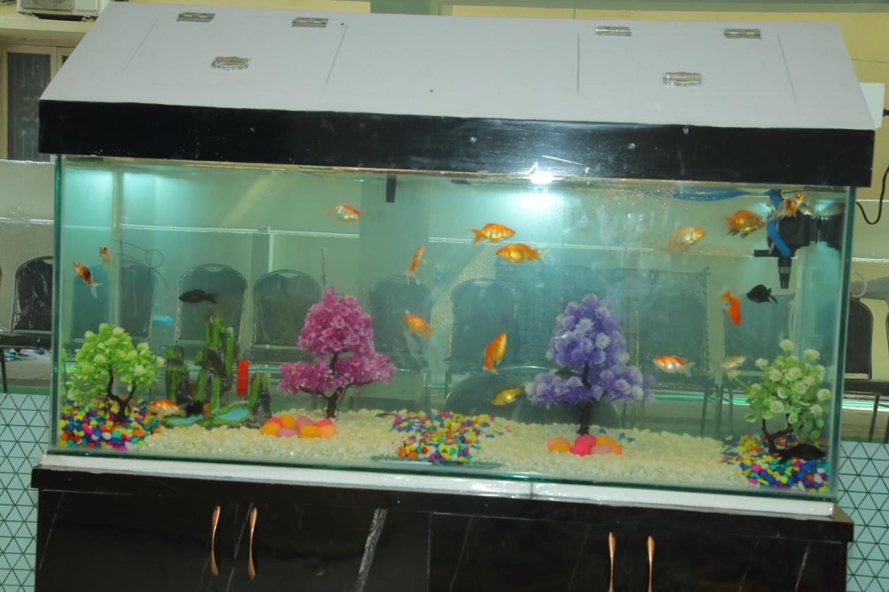 Radha Rani Residency Hotel Khammam Bagian luar foto